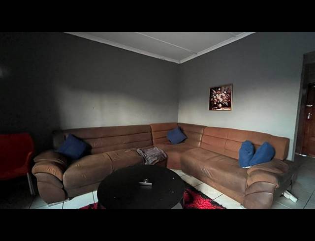 3 BEDROOM HOUSE FOR SALE IN UMHLATHUZE